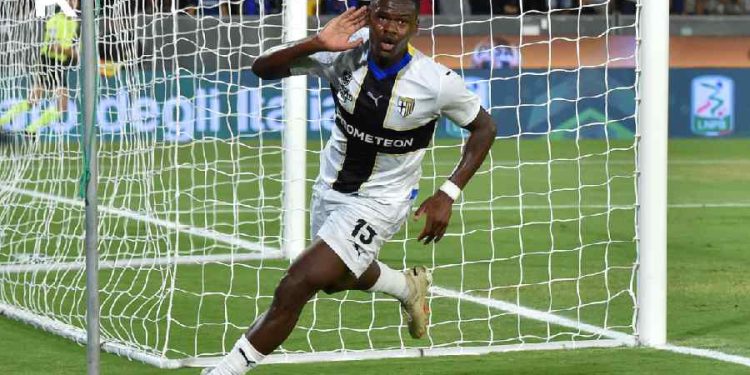 Naples revient à la charge pour Ange-Yoan Bonny