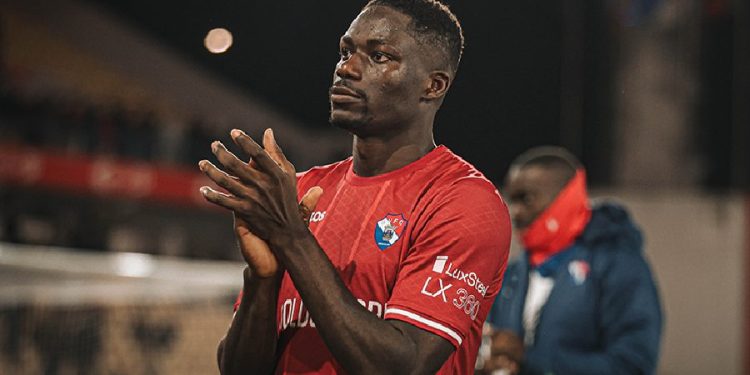 Mory Gbané signe à Reims pour une longue durée