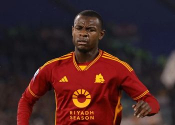 Evan Ndicka réfléchit à un départ vers la Premier League