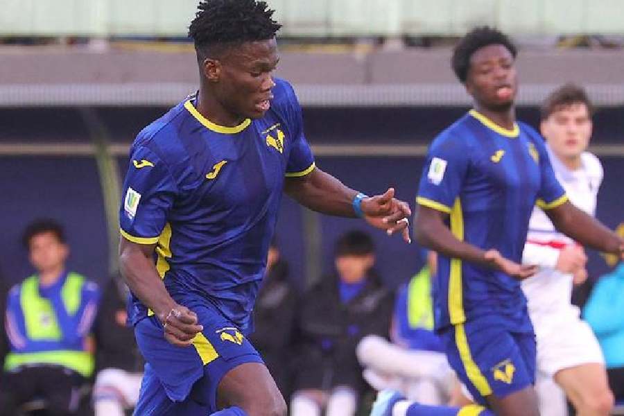 Junior Ajayi