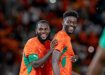 Franck Kessié et Ibrahim Sangaré (à d.). Page officielle des Eléphants de la Côte d'Ivoire sur Facebook